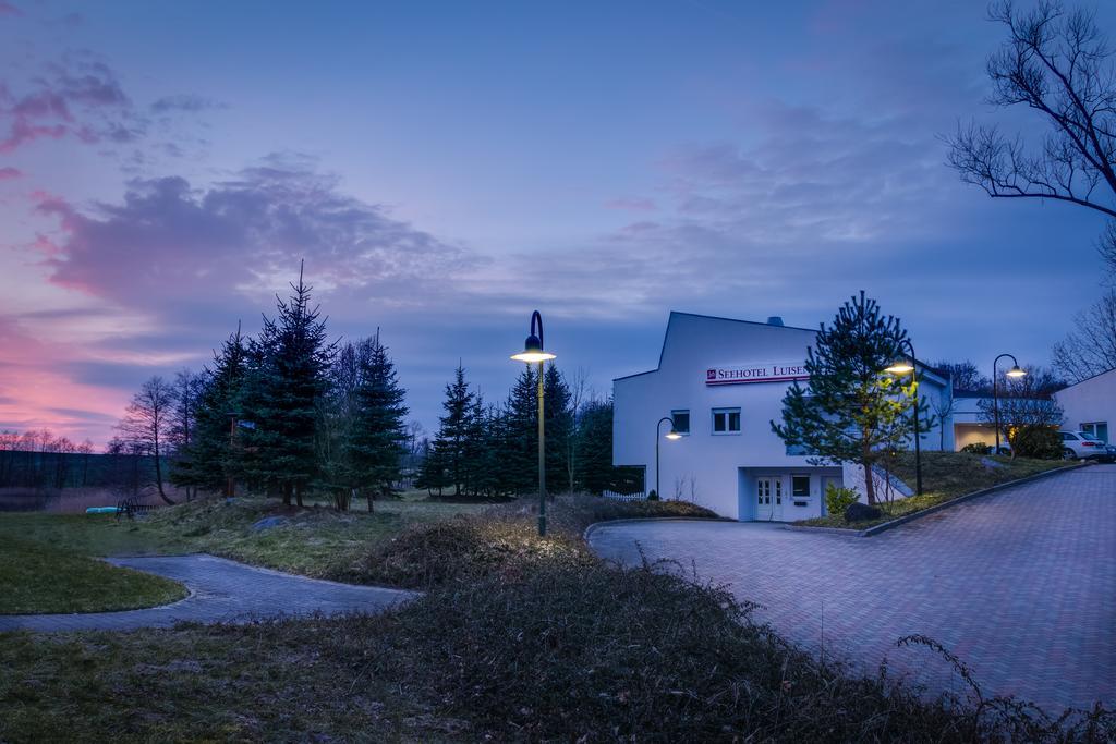 Seehotel Luisenhof Falkenhagen  Exterior photo