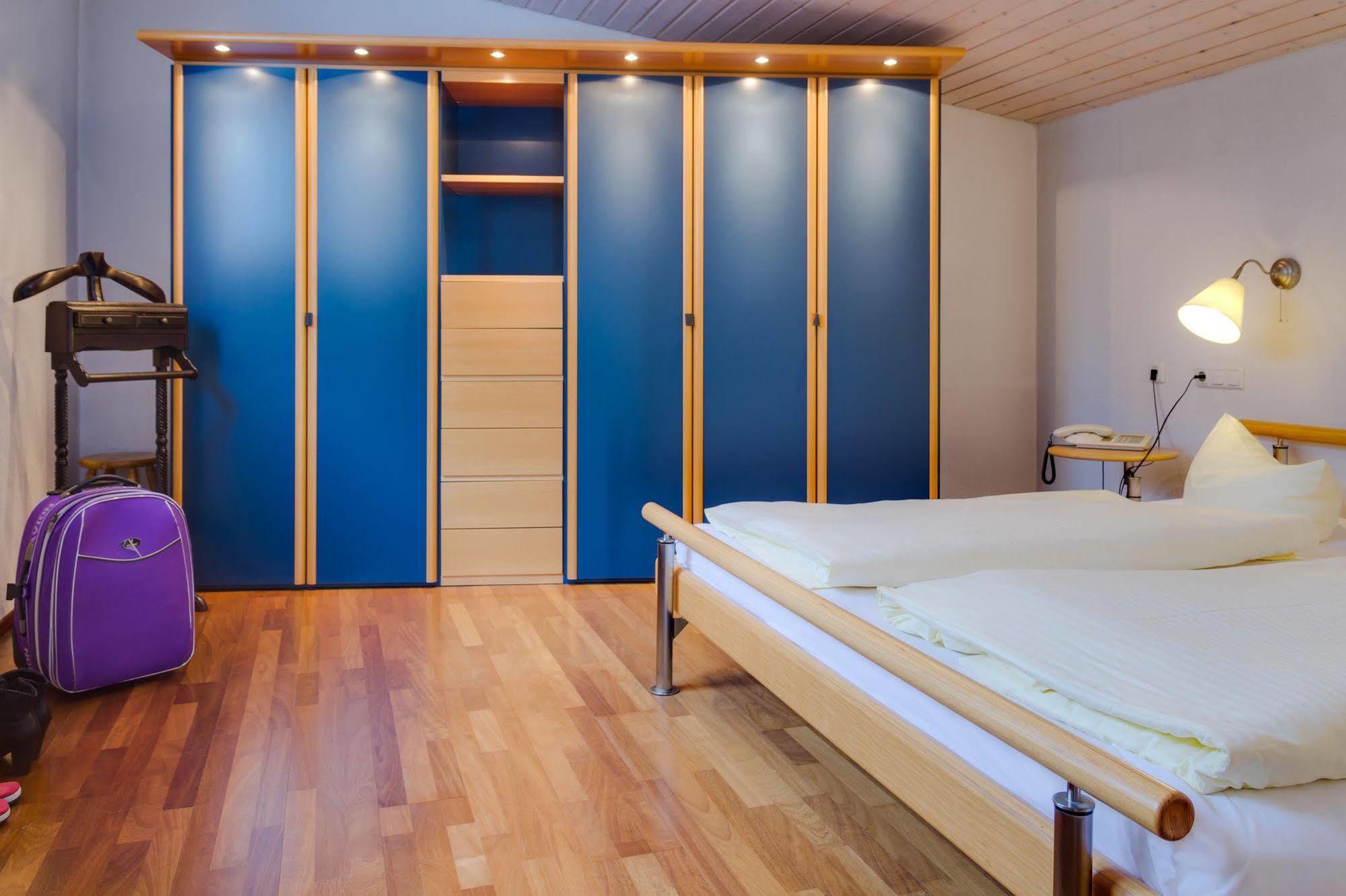 Seehotel Luisenhof Falkenhagen  Exterior photo